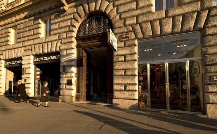 Esposizione Palace Hotel