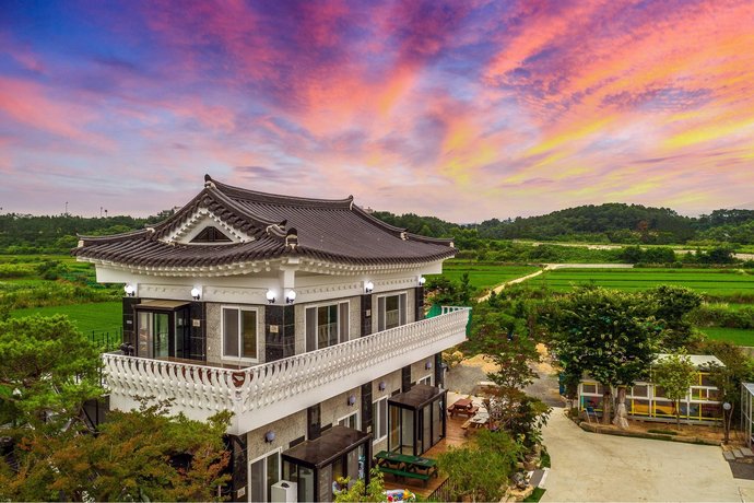 Soraedang Pension