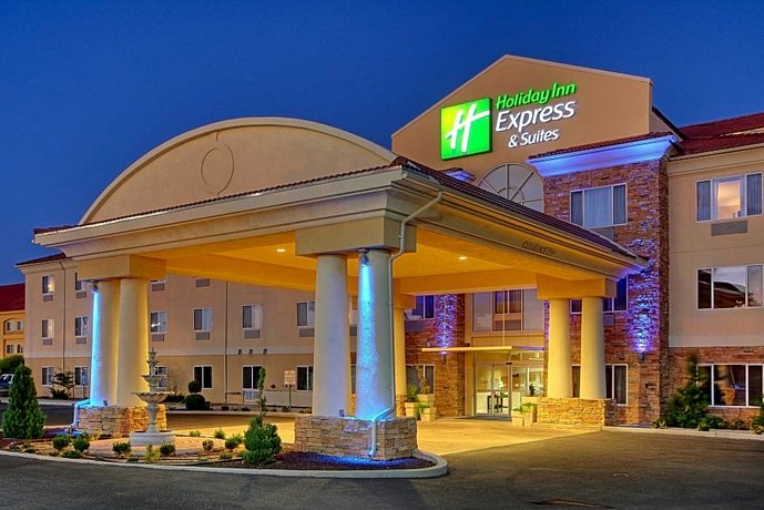 Holiday Inn Express and Suites - Tucumcari