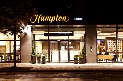 Hampton By Hilton Berlin City East Side Gallery