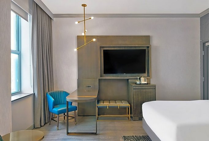 Le Meridien St Louis Downtown