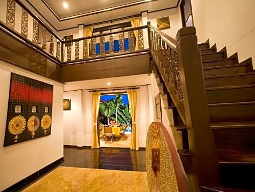 Paradise Island Estate