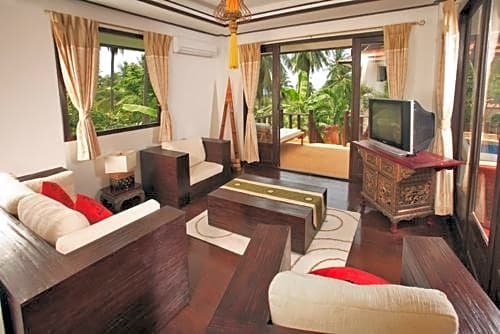 Paradise Island Estate