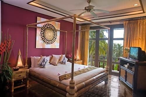 Paradise Island Estate