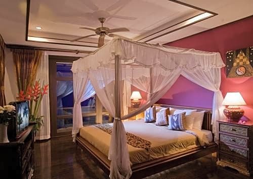 Paradise Island Estate
