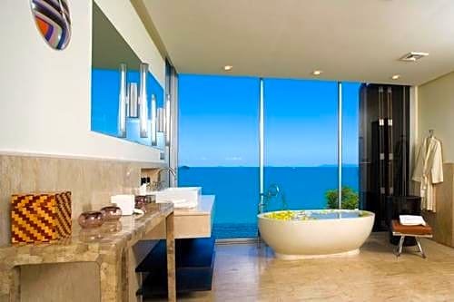 Paradise Island Estate