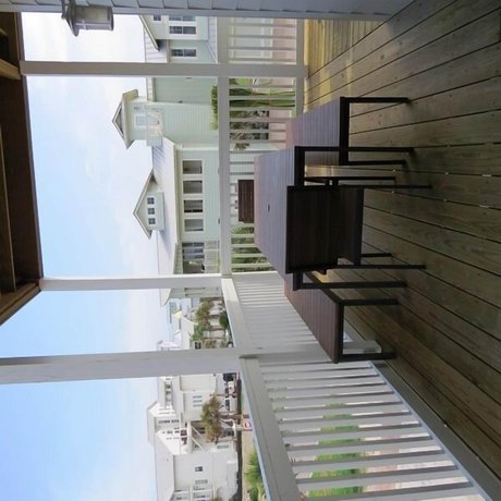 Cinnamon Shore- La Ola 261 BE
