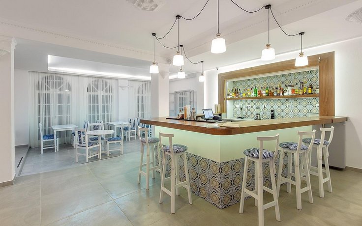 Rivari Santorini Hotel