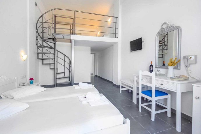 Rivari Santorini Hotel