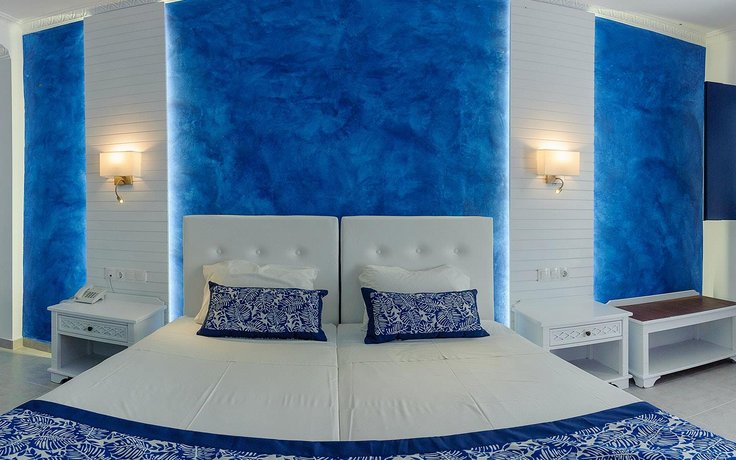 Rivari Santorini Hotel