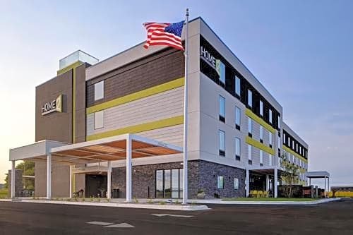 Home2 Suites by Hilton Loves Park Rockford