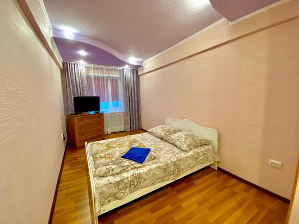 Apartment on Pischevikov b-r 2