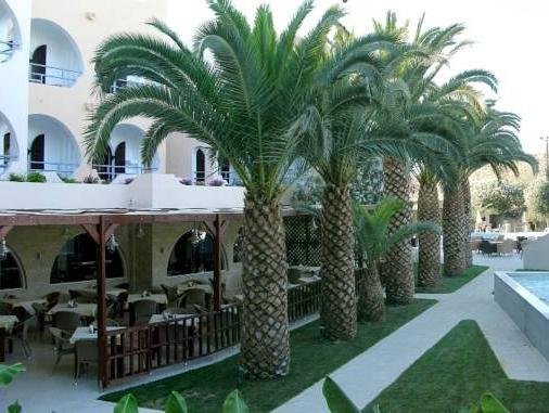 Karteros Hotel