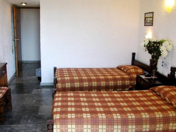 Karteros Hotel