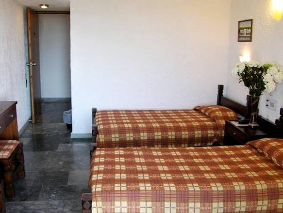 Karteros Hotel
