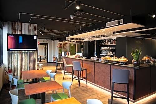 Movie Movie Hotel