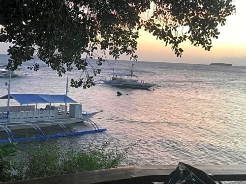 Pescador View - Beach Resort & Restaurant
