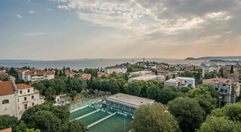 Split Pearl Apartment Bacvice Split