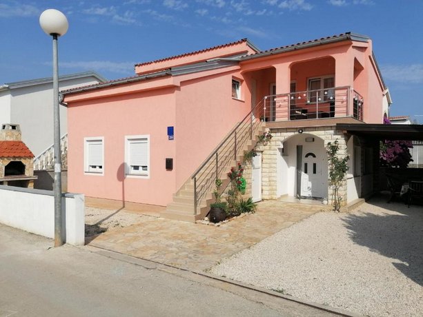 Apartman Tanja Povljana