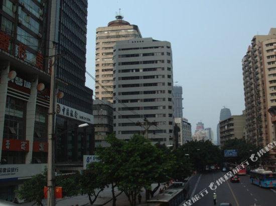 Shuijing Apartment
