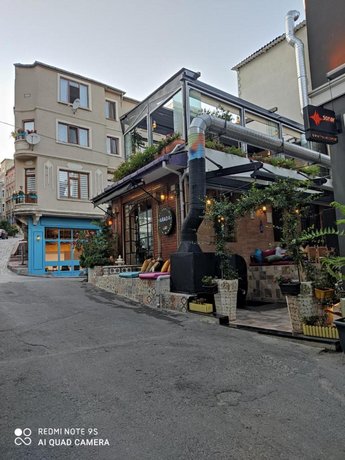 Galata Port Flat Company