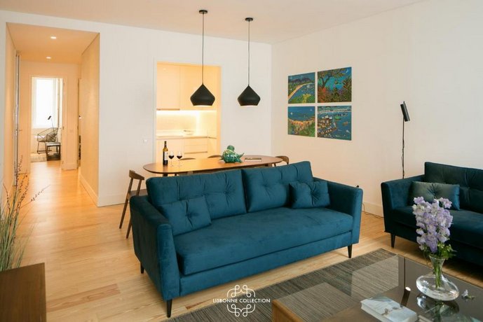 Downtown Stylish By The River 66 By Lisbonne Collection