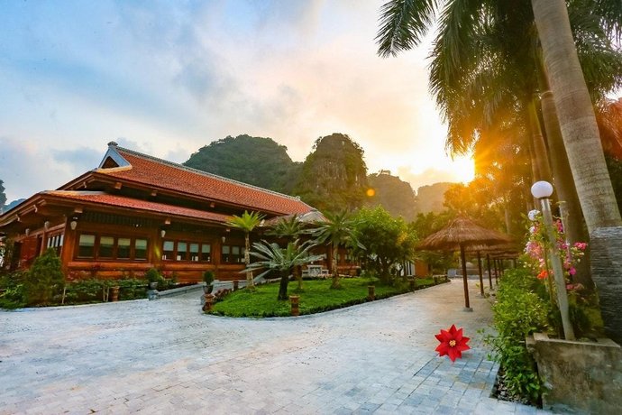 Tam Coc La Montagne Resort & Spa