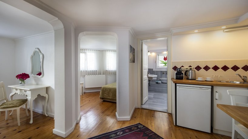 Hotel Sari Konak