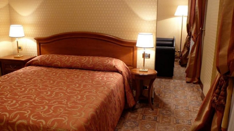 Hotel Oceania
