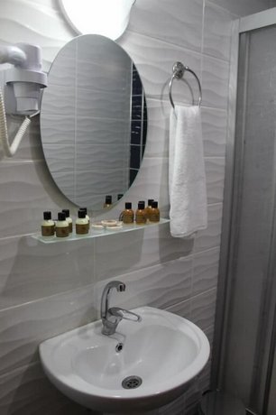 Reydel Hotel