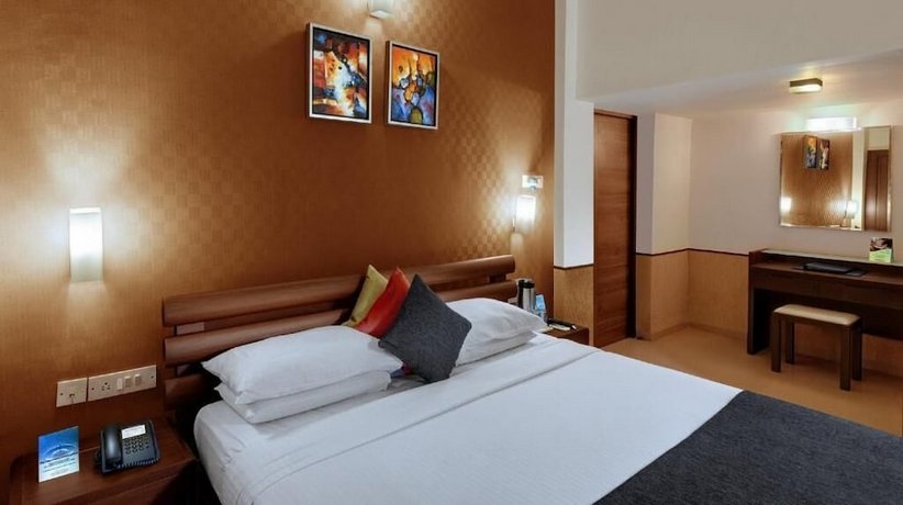 Sandalwood Hotel & Retreat