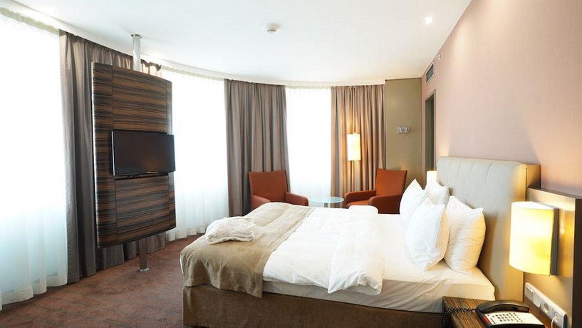 Holiday Inn Almaty