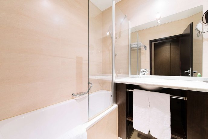 NH Geneva Airport Hotel