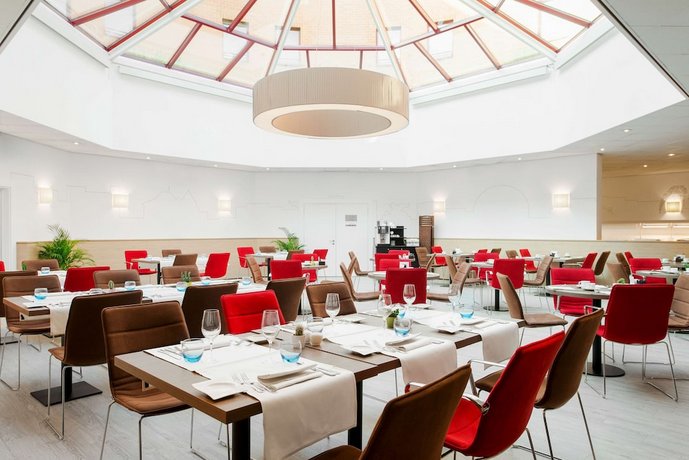 NH Geneva Airport Hotel