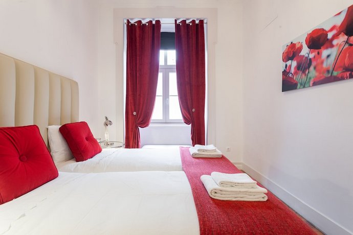 Santa Justa Apartments 24 Downtown Center