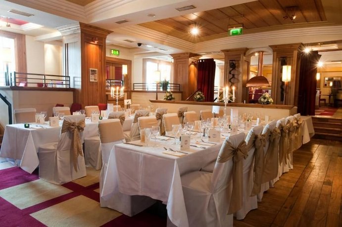 Carnegie Court Hotel