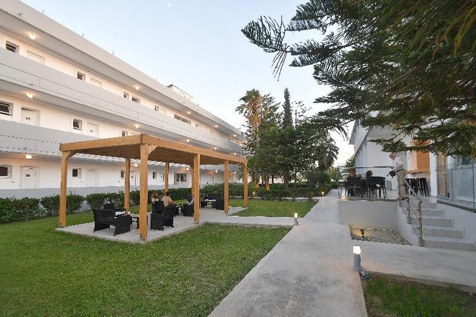 Evita Bay