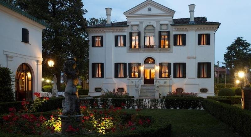 Relais et Chateaux Hotel Villa Franceschi