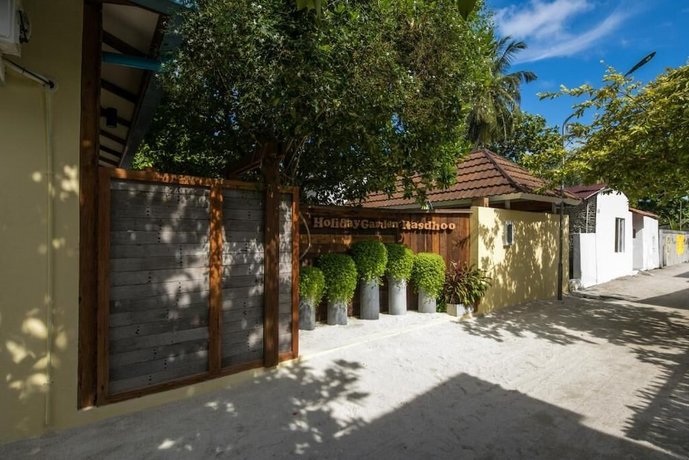 Holiday Garden Rasdhoo