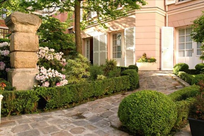 Hotel des Grandes Ecoles