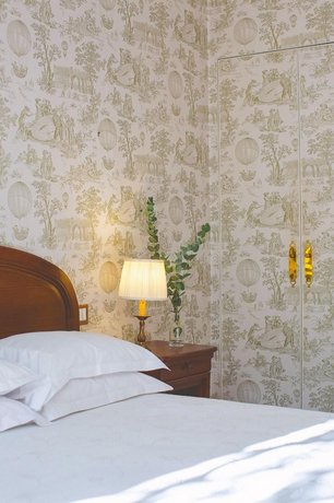 Hotel des Grandes Ecoles