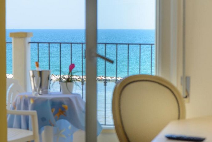 Zeus Hotel Rimini