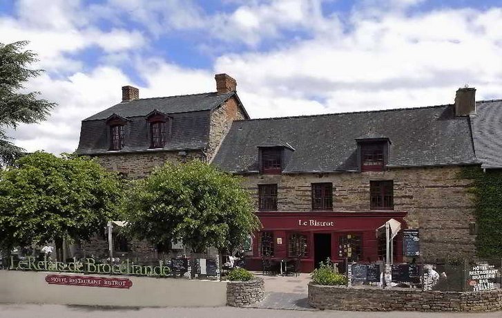 Logis Hotel restaurant et spa Le Relais De Broceliande 팽퐁 숲 France thumbnail