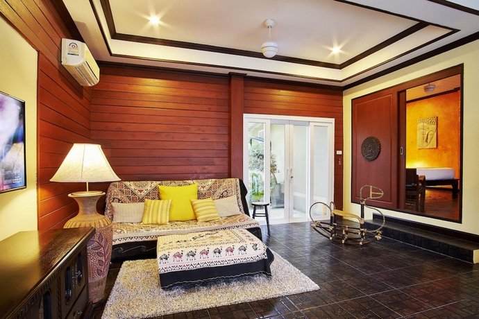 Baan Manuchang Villa
