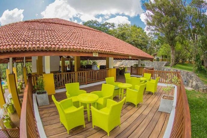 Amaya Signature Kandalama Dambulla