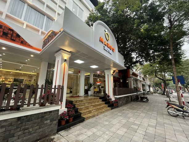 Mango Hotel