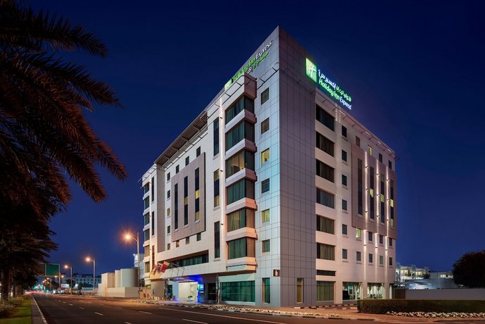 Holiday Inn Express Dubai Jumeirah Al Mina United Arab Emirates thumbnail
