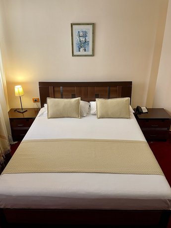 Aragosta Hotel & Restaurant
