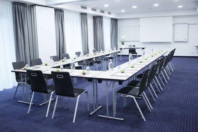 IntercityHotel Frankfurt Airport