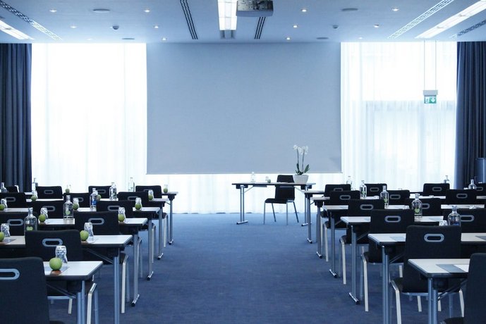 IntercityHotel Frankfurt Airport